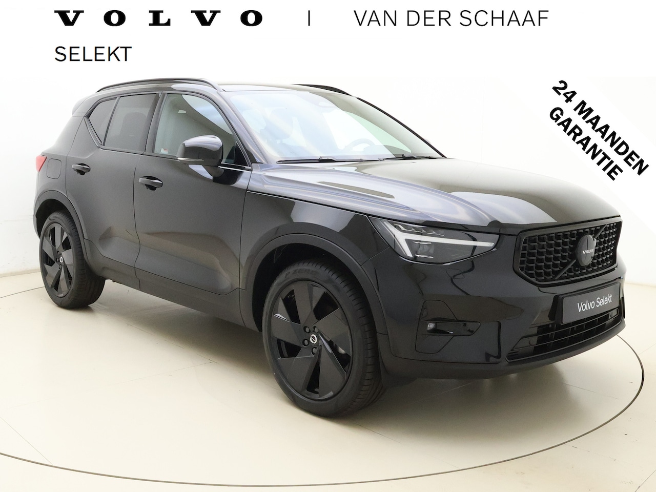 Volvo XC40 - B3 177pk Plus Black Edition / Harman Kardon audio / Lighting / Elektrische stoelen met geh - AutoWereld.nl