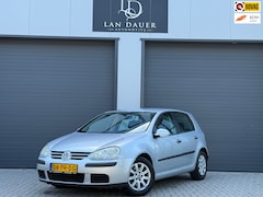 Volkswagen Golf - 1.6 FSI Comfortline / AUTOMAAT / BLUETOOTH