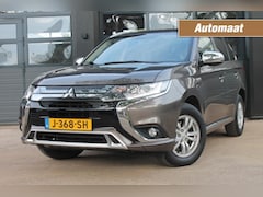 Mitsubishi Outlander - 2.4 PHEV PURE *NL-Auto* Trekhaak / camera / winterbanden set