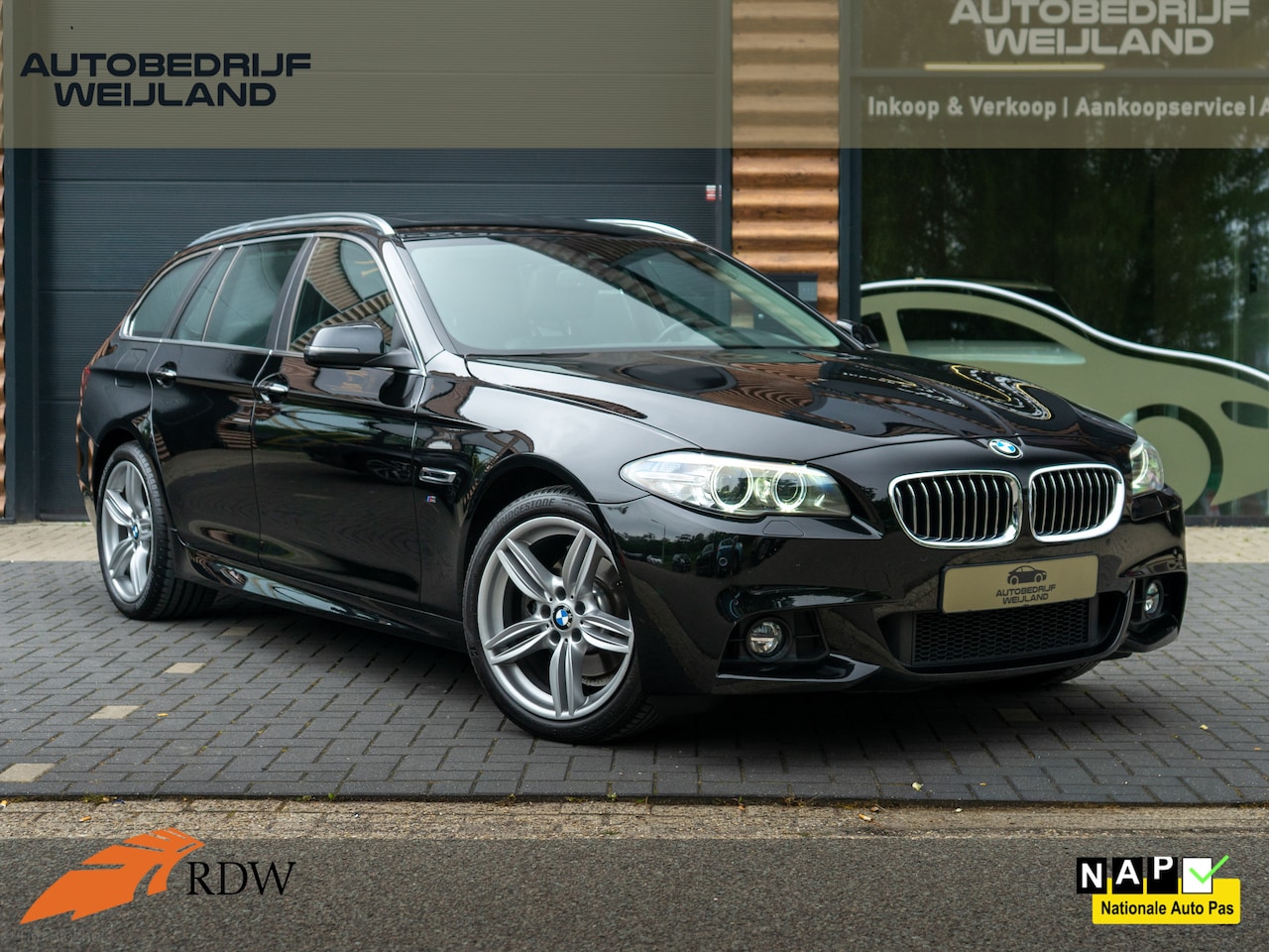BMW 5-serie Touring - 520i M Sport Edition High Executive I Trekhaak I leder I pano I M-pakket I 18" I M-sport I - AutoWereld.nl