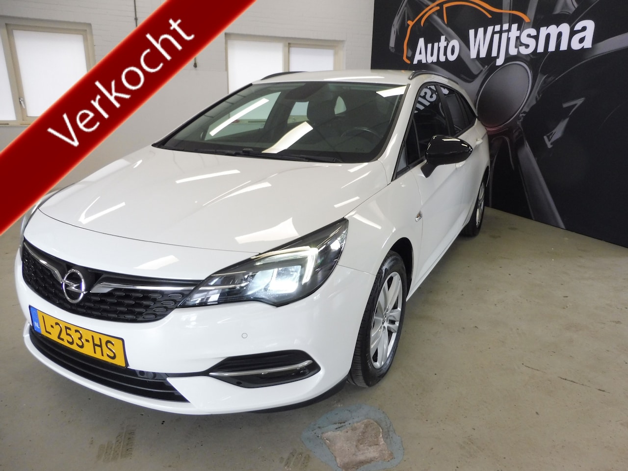 Opel Astra Sports Tourer - 1.2 Edition Trekhaak | Cruise | Camera | Navi | LED | LMV | 1e eig | NL auto - AutoWereld.nl