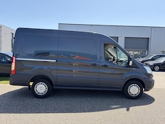 Ford Transit - 330 2.2 TDCI L2H3 Ambiente