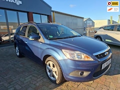 Ford Focus Wagon - 1.8 Trend Flexi Fuel / AIRCO / TREKHAAK