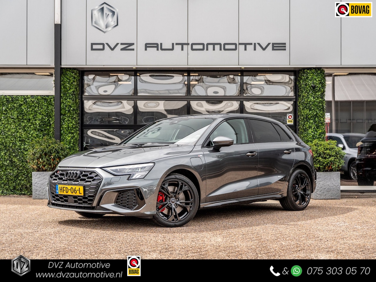 Audi A3 Sportback - 45 TFSIe 245PK S edition Competition | Black Optik | ACC | Carplay | - AutoWereld.nl