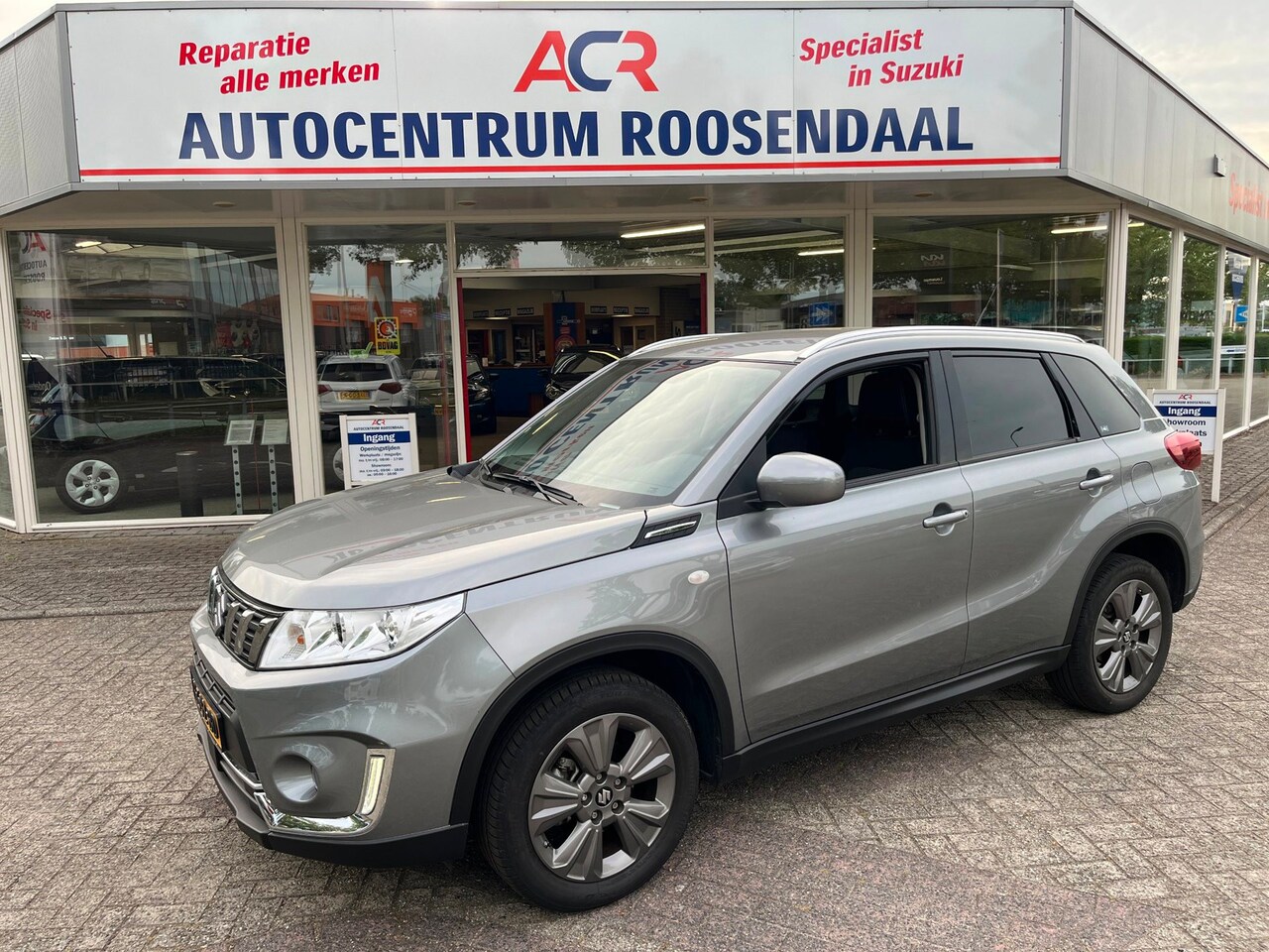 Suzuki Vitara - 1.0 Boosterjet Select NAVI CRUISE LMV CARPLAY - AutoWereld.nl