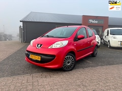 Peugeot 107 - 1.0-12V XS