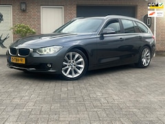 BMW 3-serie Touring - 320i High Executive vol.dealer onderhouden