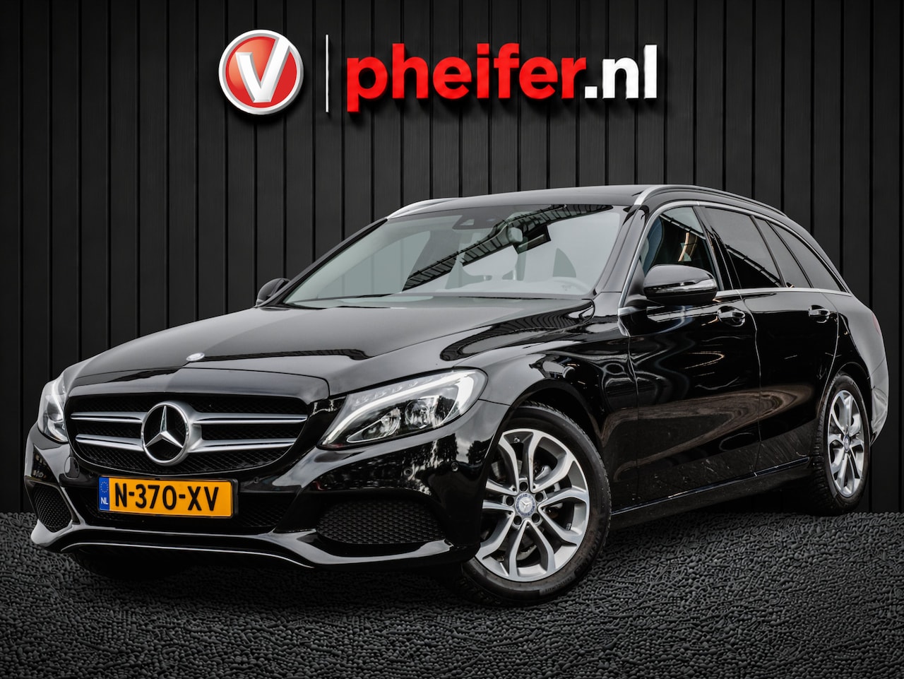 Mercedes-Benz C-klasse Estate - 180 Prestige Trekhaak/ Luchtvering/ Elek. panoramadak/ Sportstoelen/ Stoelverwarming/ LED - AutoWereld.nl
