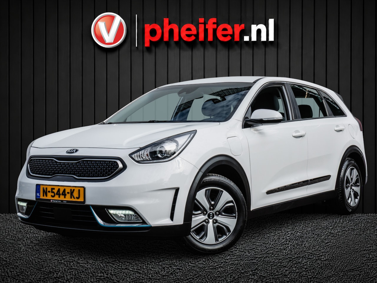 Kia Niro - 1.6 GDi PHEV DynamicLine Trekhaak/ Adapt. cruise/ Climate control - AutoWereld.nl