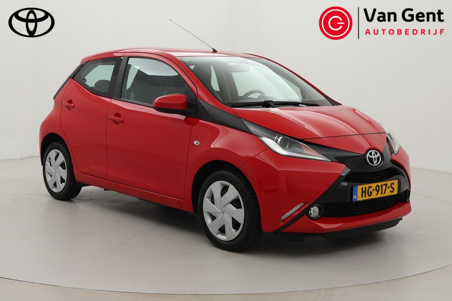 Toyota Aygo - 1.0 VVT-i x-play | Airco | Camera | Bluetooth - AutoWereld.nl