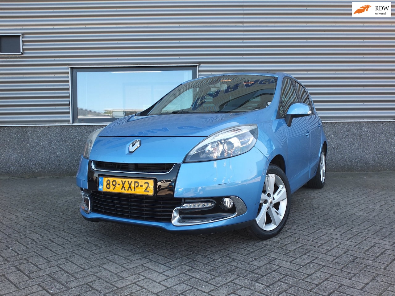 Renault Scénic - 1.2 Dynamique | Panoramadak | Cruise | Parkeersensoren | Ruim - AutoWereld.nl