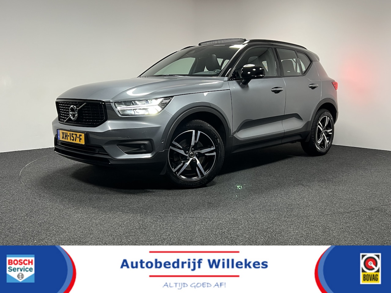 Volvo XC40 - 2.0 T4 R-Design | PANO | 360 CAMERA | NAVI | KEYLESS | - AutoWereld.nl
