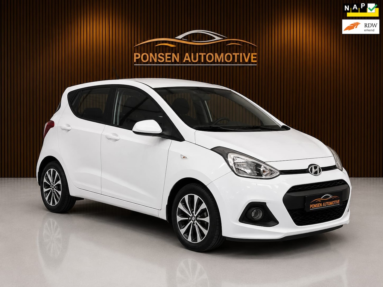 Hyundai i10 - 1.0i i-Motion Comfort met airco - AutoWereld.nl