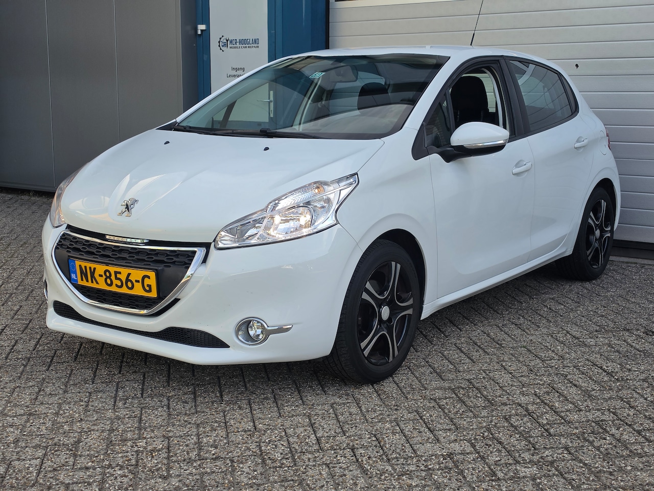 Peugeot 208 - 1.0 Vti Access Distributie riem & onderhoud recent uitgevoerd! - AutoWereld.nl