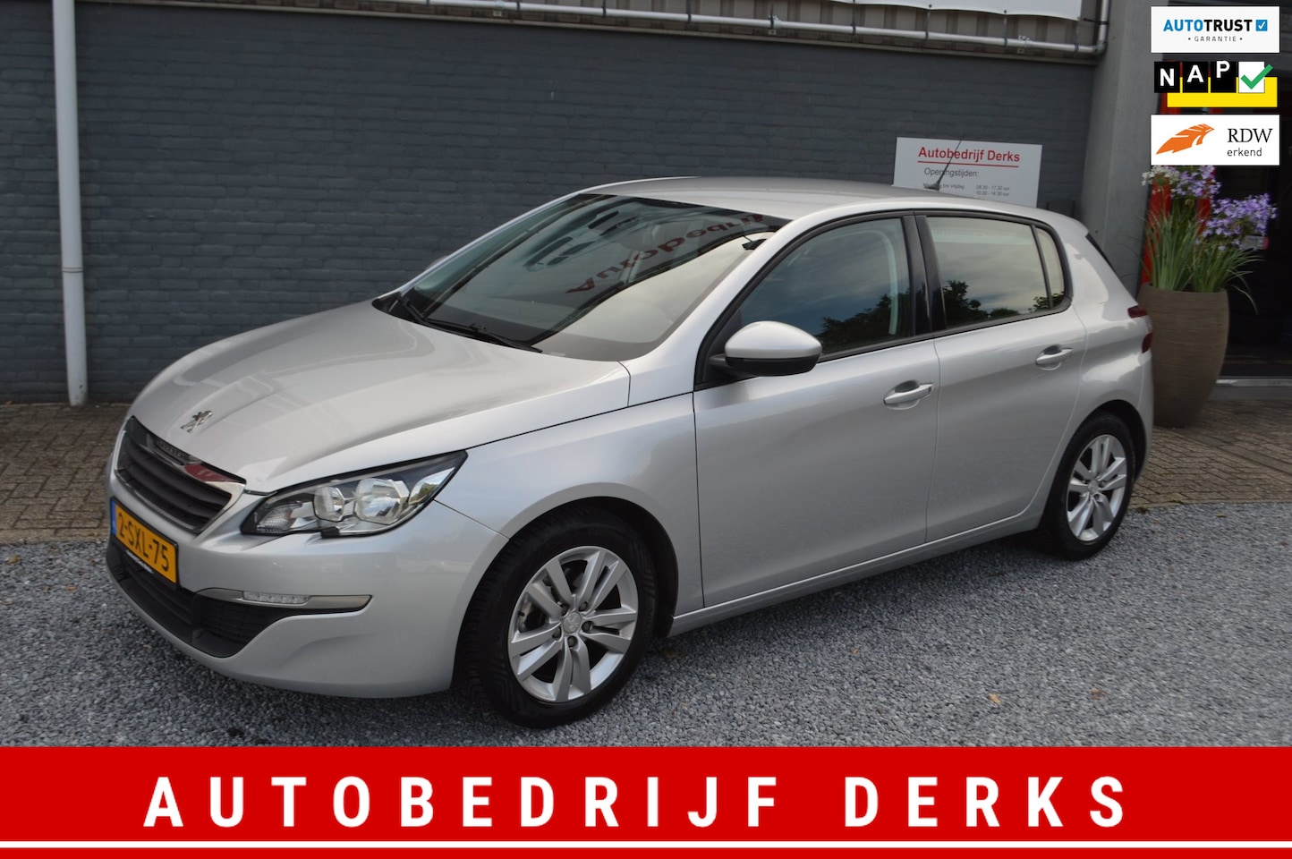 Peugeot 308 - 1.6 THP Active Airco Navi 5Drs Trekhaak Nieuwstaat Garantie - AutoWereld.nl