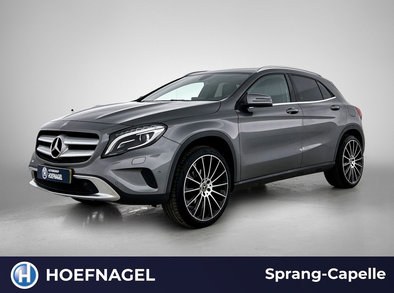 Mercedes-Benz GLA-Klasse - 180 Business Solution AMG | Trekhaak | CarPlay | Camera | Navigatie | Cruise Control - AutoWereld.nl