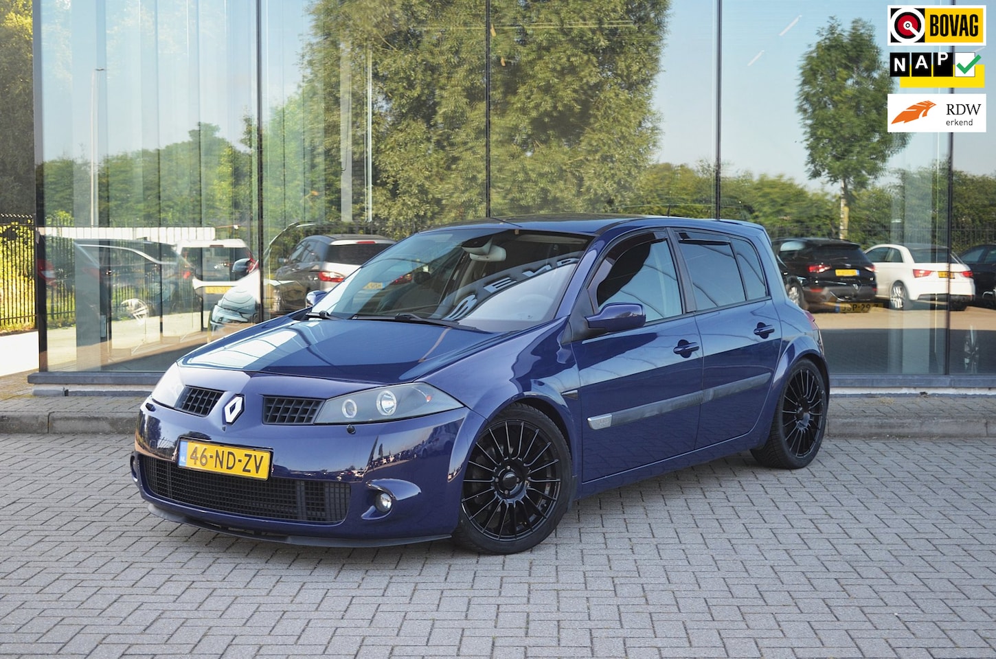 Renault Mégane - 1.6-16V Authentique Comfort | Airco | Automaat | Cruise | All season - AutoWereld.nl
