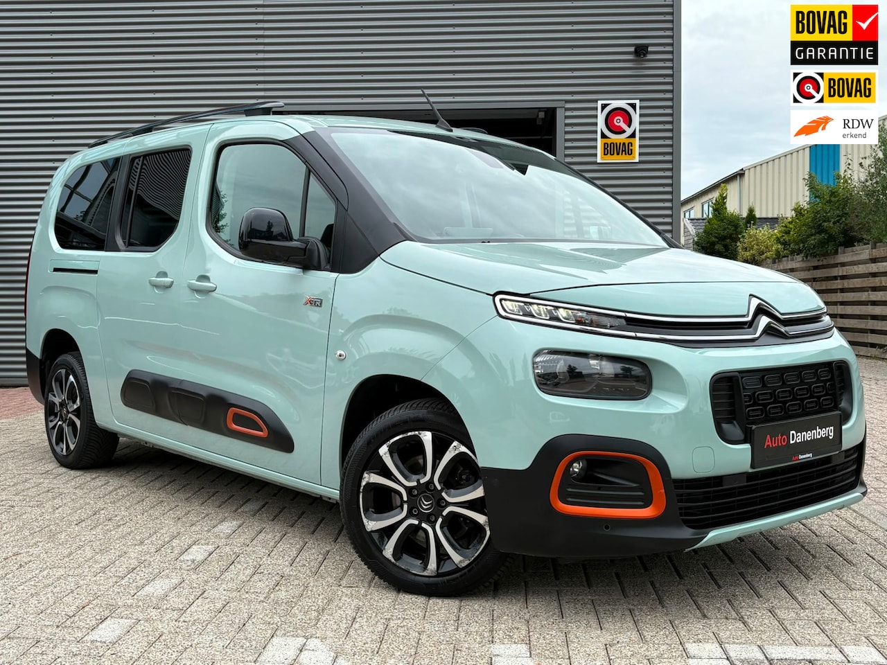 Citroën Berlingo XL - 1.2 PureTech Shine XTR!!! 7-PERS,AUTOMAAT,CAMERA, - AutoWereld.nl