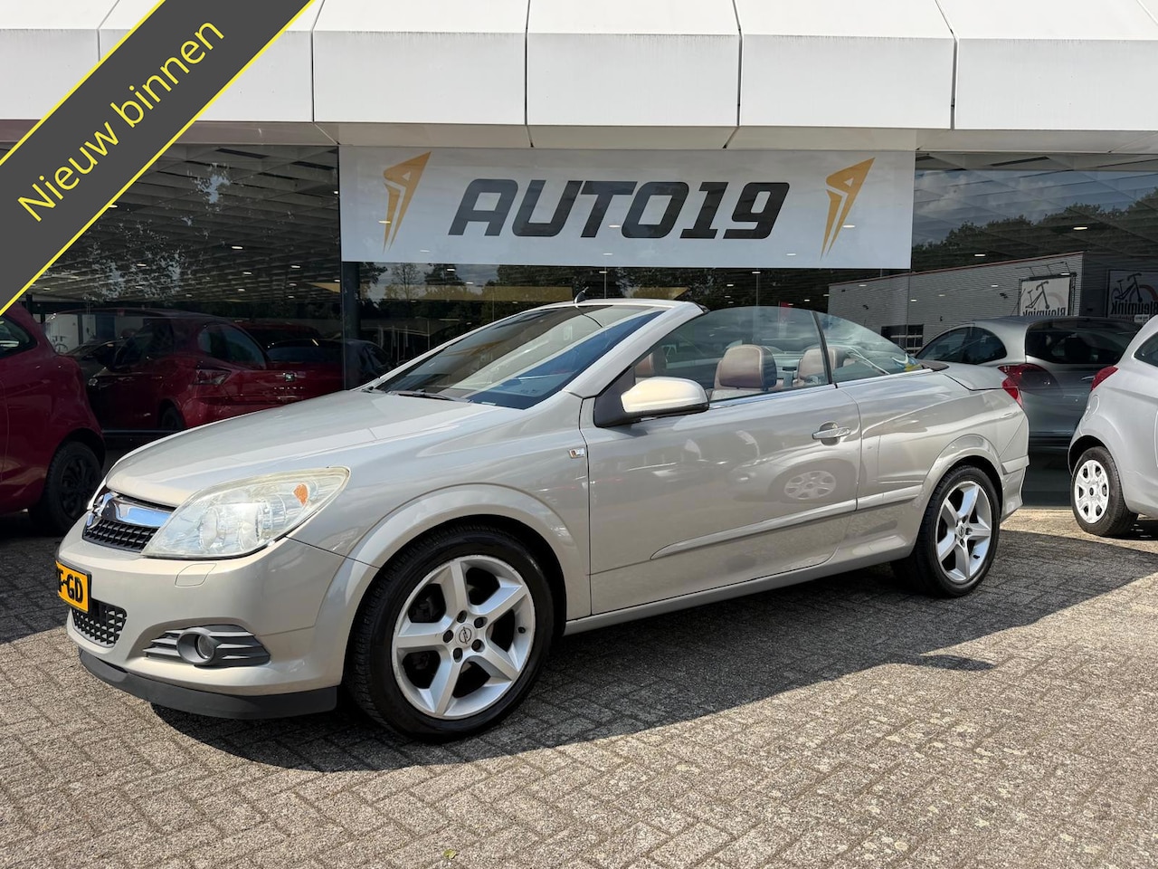Opel Astra TwinTop - 1.8 Temptation | LEDER | NAV | - AutoWereld.nl
