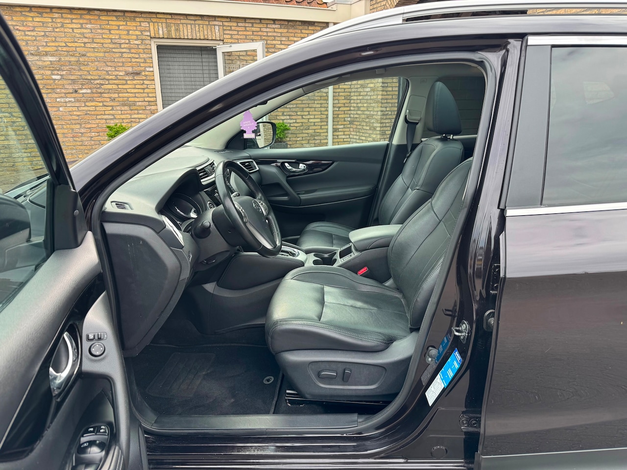 Nissan Qashqai - 1.2 Automaat Bj 2017 Zeer nette auto - AutoWereld.nl