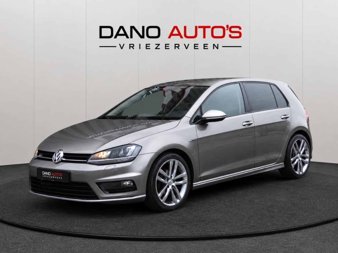 Volkswagen Golf - 1.2 TSI DSG R-Line Lounge LED/Navi/18''inch - AutoWereld.nl