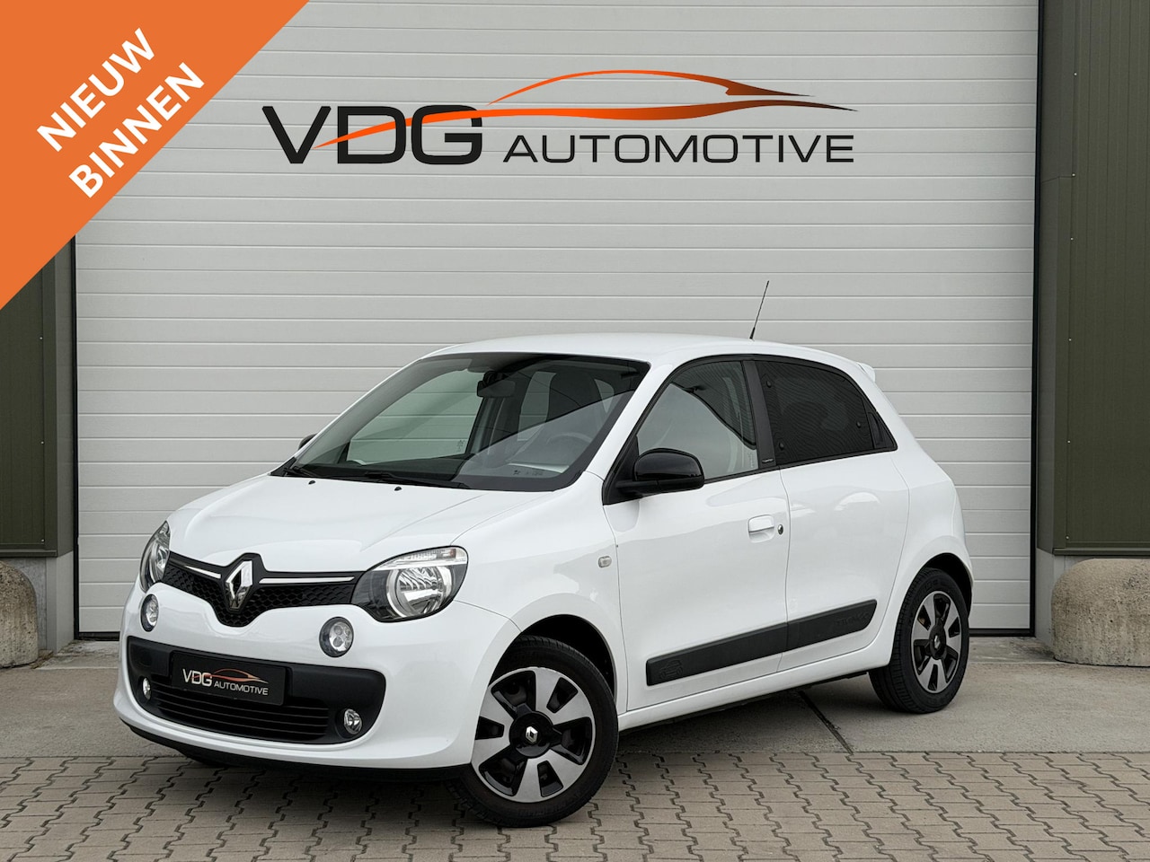 Renault Twingo - 1.0 SCe Limited Unieke KM Stand! /  Airco / Donker Glas / Elect. Ramen / Centr. Vergrendel - AutoWereld.nl