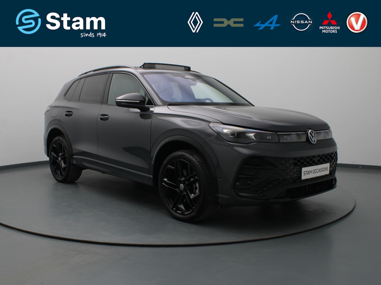 Volkswagen Tiguan - eHybrid 204pk R-Line Business Elektrisch glazen panorama-dak | Lederenbekleding - AutoWereld.nl