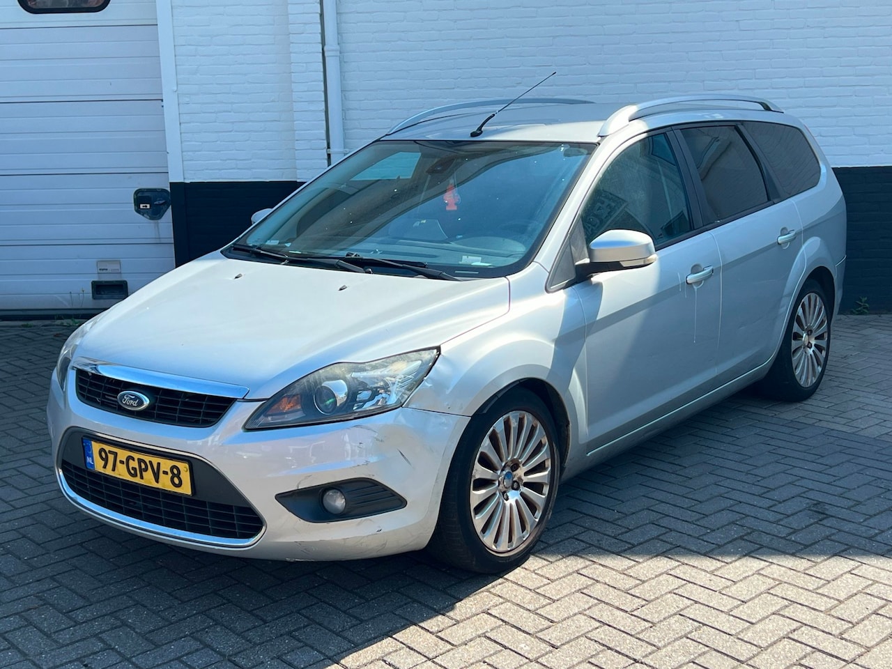 Ford Focus Wagon - 1.6 Titanium - Export/Handel - AutoWereld.nl