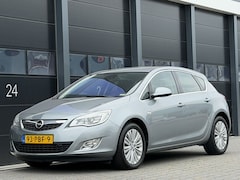 Opel Astra - 1.7 CDTi Cosmo Navi PDC