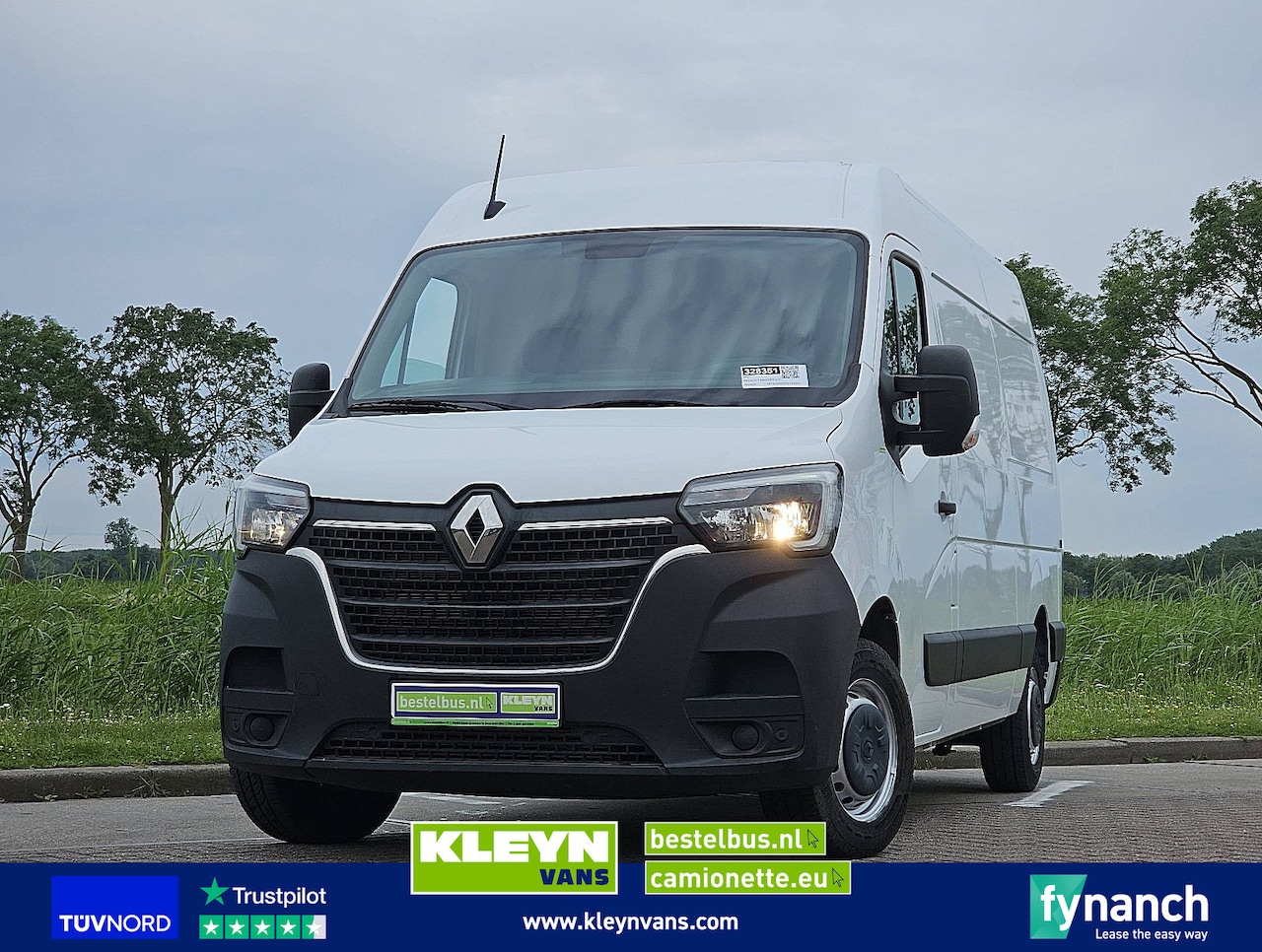 Renault Master - 2.3 L2H2 Navi Euro6 AC! - AutoWereld.nl