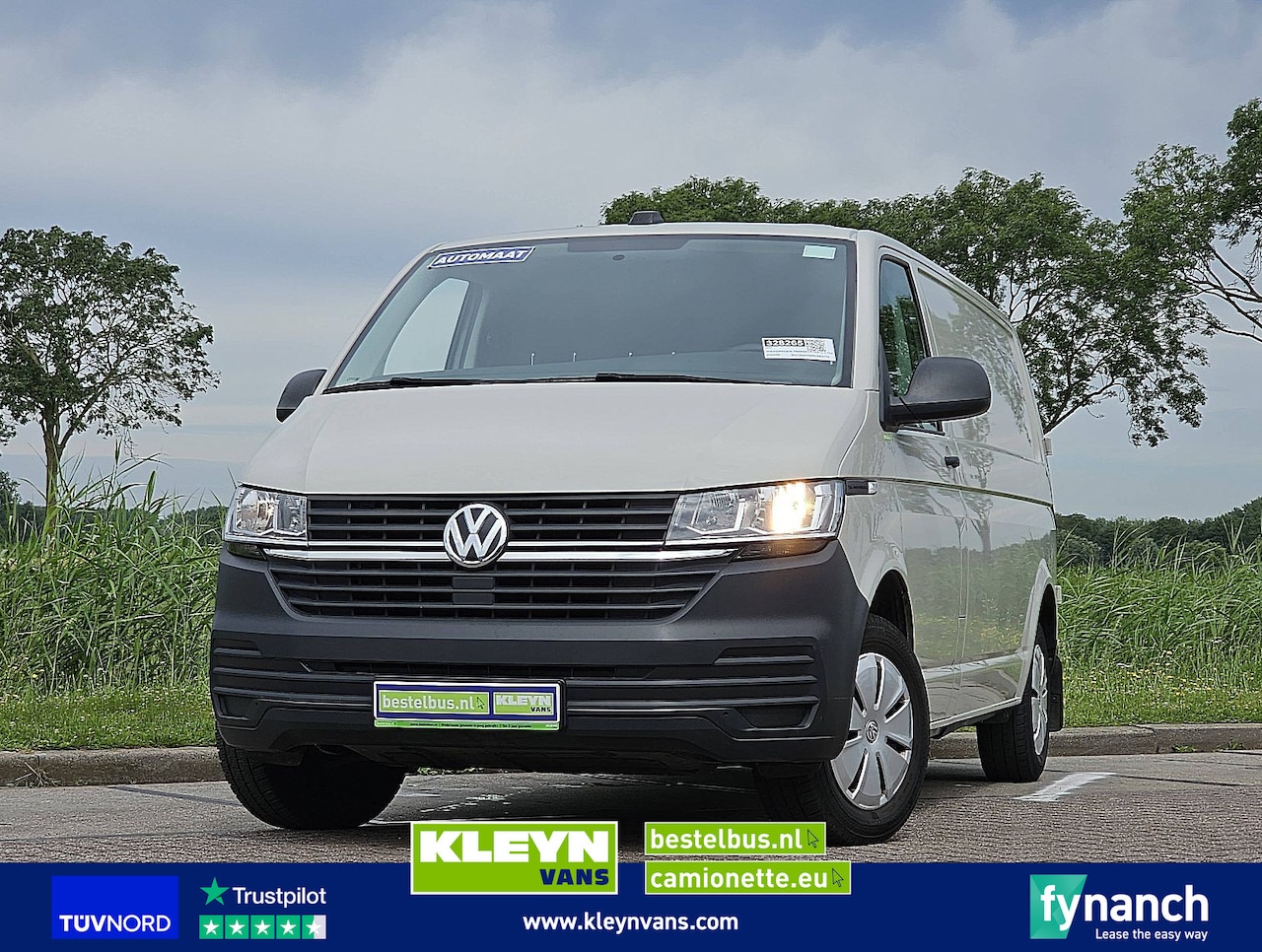 Volkswagen Transporter - 2.0 TDI T6.1 150Pk L2H1 Autm - AutoWereld.nl