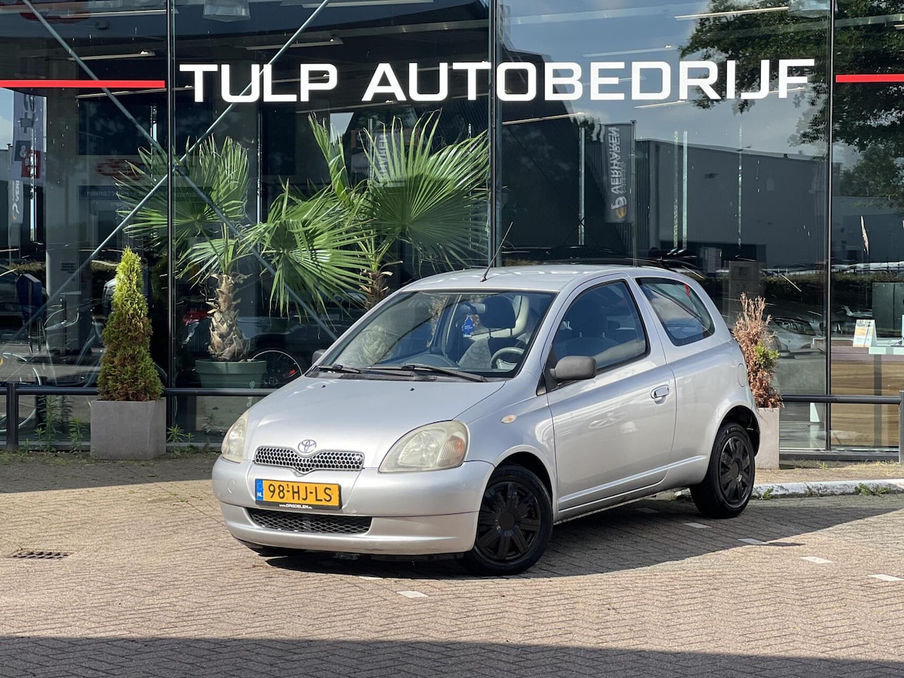 Toyota Yaris - 1.3-16V Stuurbe Automaat Airco Centraaldeurverg - AutoWereld.nl