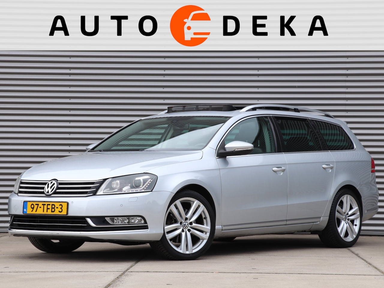 Volkswagen Passat Variant - 1.4 TSI Highline Automaat *Leder*Panodak*Xenon* - AutoWereld.nl