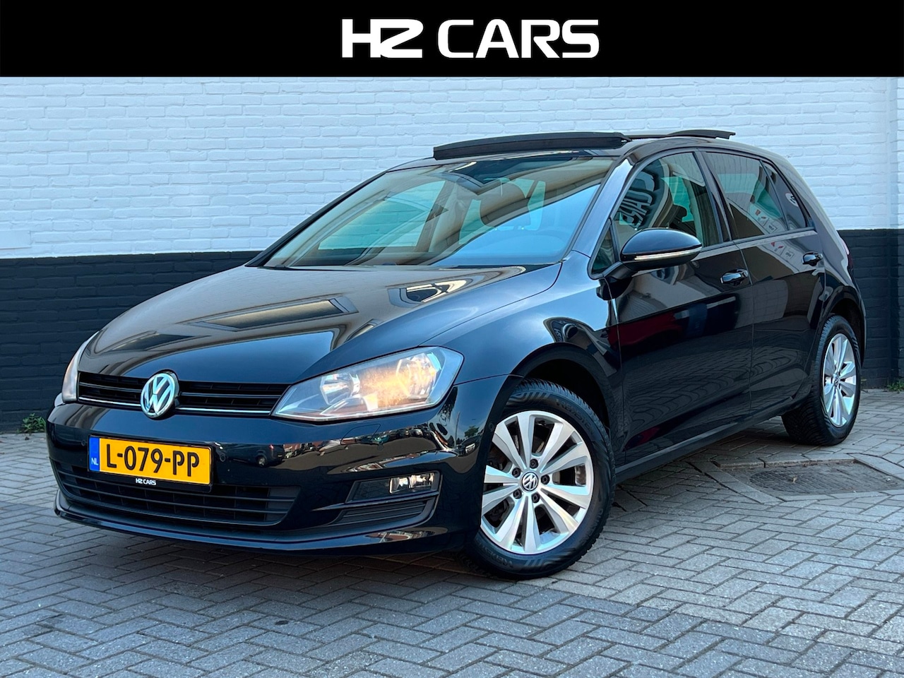 Volkswagen Golf - 1.2 TSI Trendline|Panorama|Carplay|Trekhaak|Parkpilot|Clima|Cruise - AutoWereld.nl