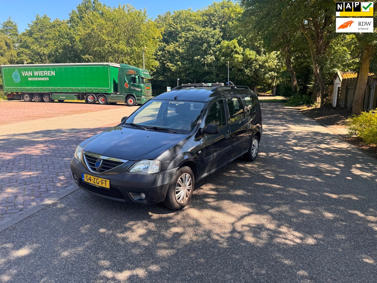Dacia Logan MCV - 1.6-16V Lauréate 7p. Airco.Airco - AutoWereld.nl