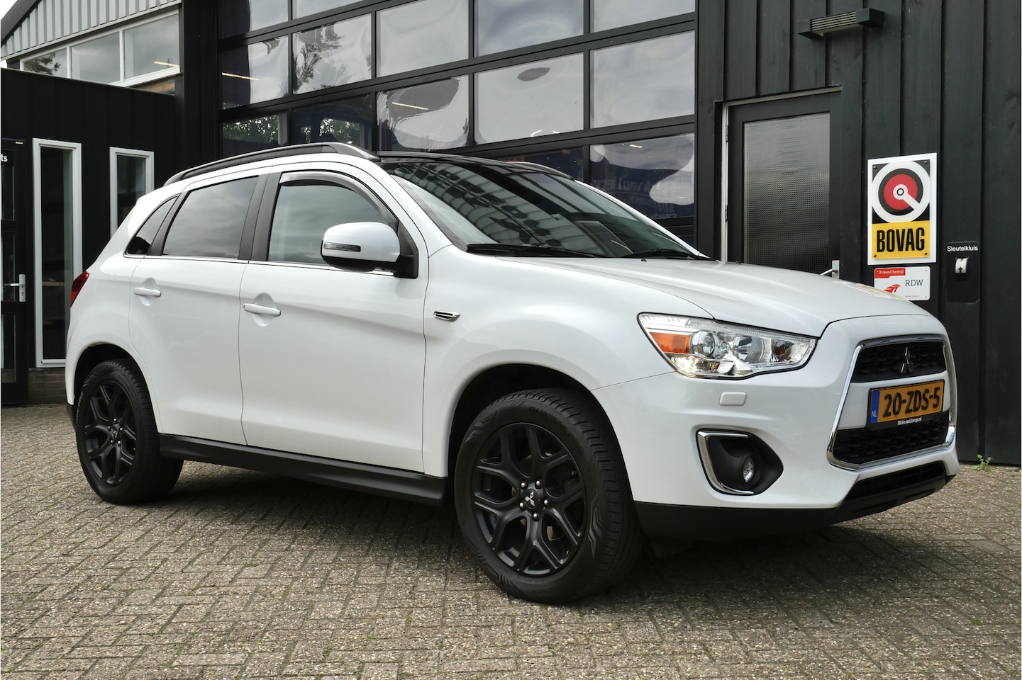 Mitsubishi ASX - 1.6 Cleartec Intense | Cruise | Airco | NL-Auto | Camera | Trekhaak - AutoWereld.nl