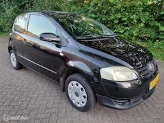 Volkswagen Fox - 1.4 I 75 PK Trendline Stuurbekr. APK 7-2027