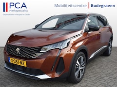 Peugeot 5008 - 1.2 Allure 130PK | Automaat | 7-pers | NL-Auto | Trekhaak