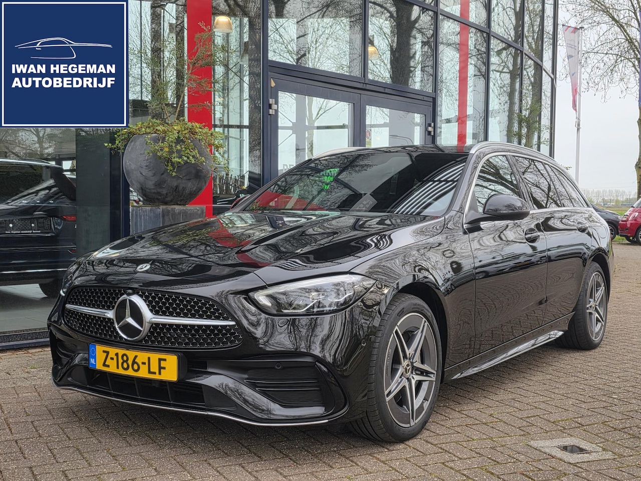 Mercedes-Benz C-klasse Estate - 300 e AMG Line | Wegkl. Trekhaak | Stoelverwarming | PDC Voor+Achter+Camera | Dodehoekdete - AutoWereld.nl