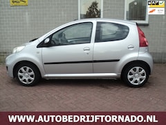 Peugeot 107 - 1.0-12V XS 5drs airco bj2011