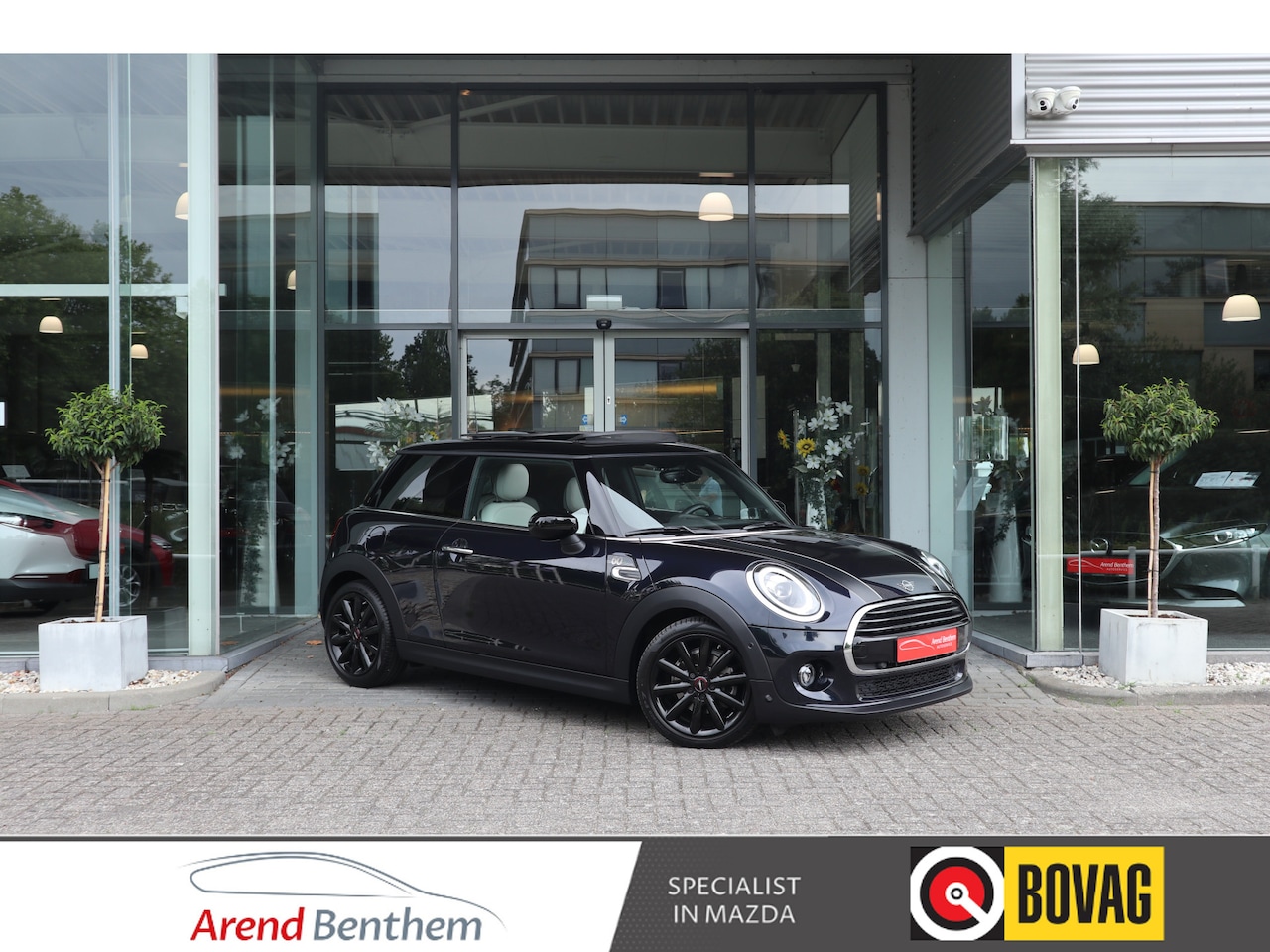 MINI 3-Deurs - 1.5 Cooper 60 Years Edition Pano / H&K Audio / Leer / Head-up / LED / Clima / Cruise - AutoWereld.nl