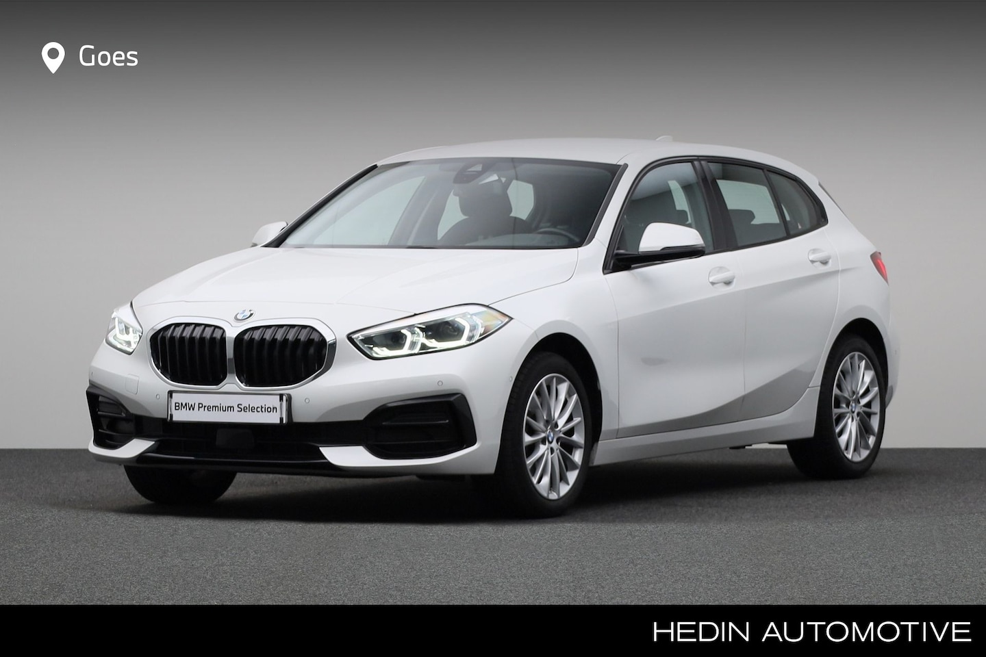 BMW 1-serie - 118i Introduction Edition | Model Sport Line | Achteruitrijcamera | Elektrisch verwarmde - AutoWereld.nl