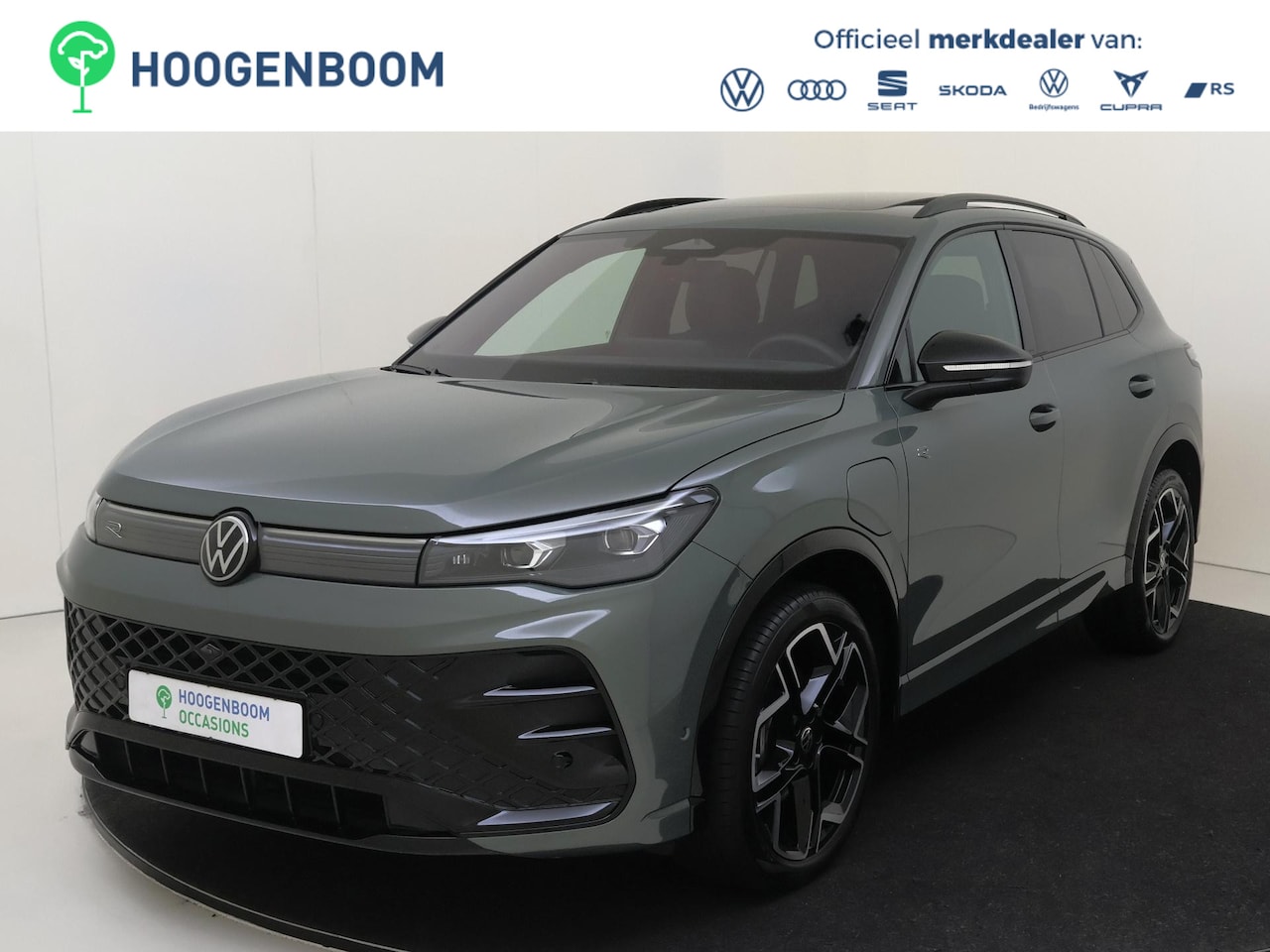Volkswagen Tiguan - 1.5 eHybrid R-Line Edition | SoH 100% | Panoramadak | Harman/kardon | Lederen bekleding ‘V - AutoWereld.nl