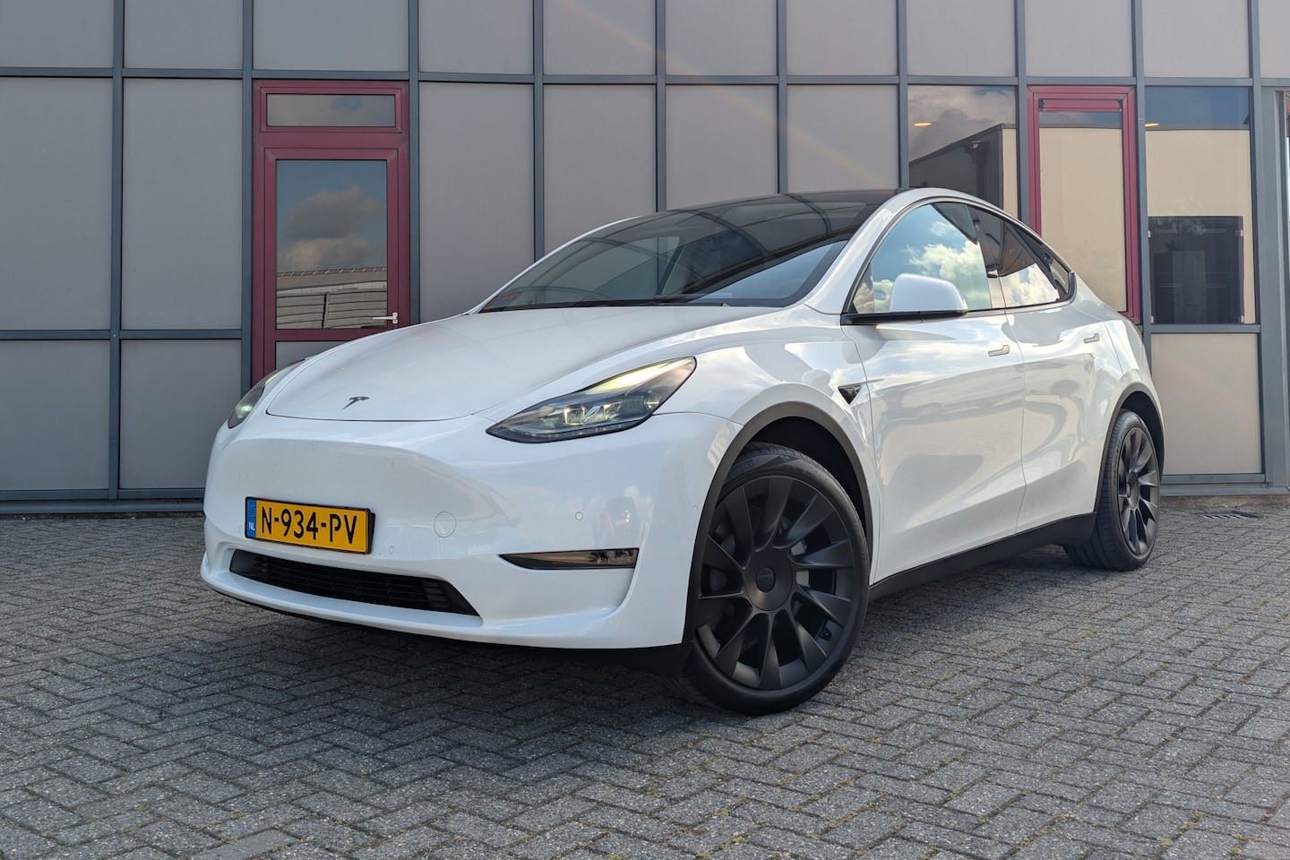 Tesla Model Y - Long Range AWD 75kWh SOH 91% - AutoWereld.nl