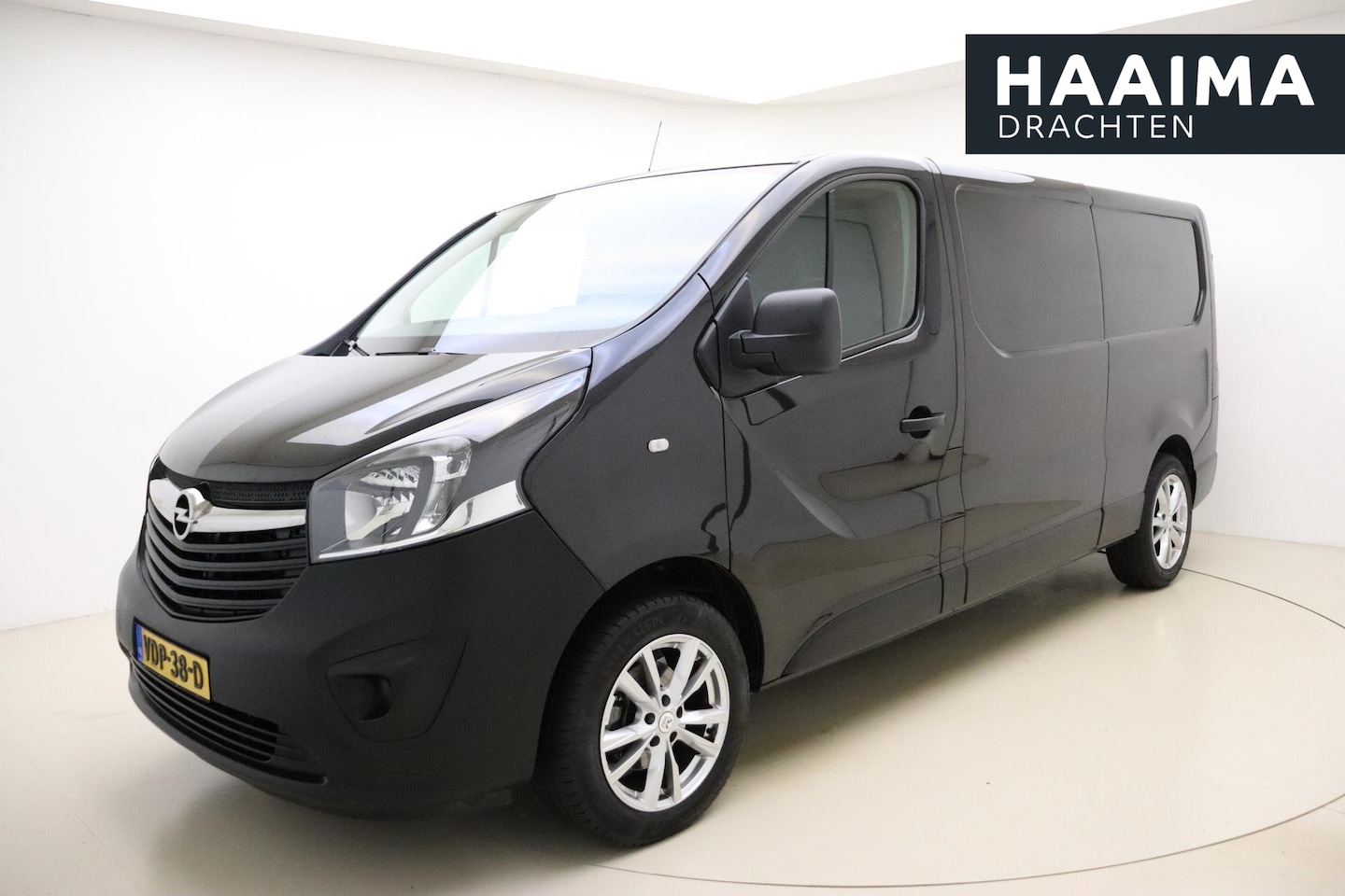 Opel Vivaro - 1.6 CDTI L2H1 Edition EcoFlex | Navigatie | Airco | Cruise Control | Trekhaak | Camera ach - AutoWereld.nl