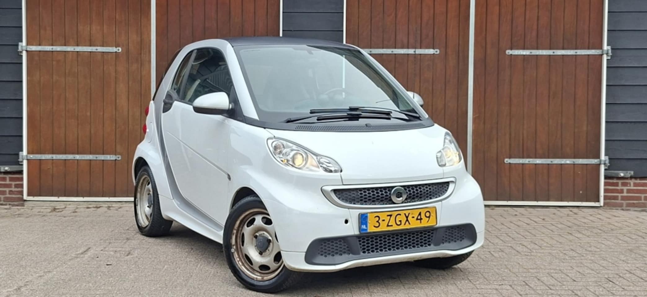 Smart Fortwo coupé - Electric drive | Airco | Automaat | All seasonbanden | NAP - AutoWereld.nl