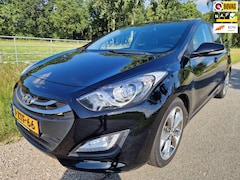 Hyundai i30 - 1.6 GDI Go dealer onderhouden en trekhaak