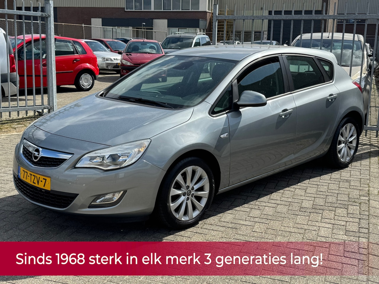 Opel Astra - 1.4 Turbo Cosmo 5 deurs 120PK! NL AUTO KMST NAP! Navi l Leer l Airco l Cruise l MTF-stuur! - AutoWereld.nl