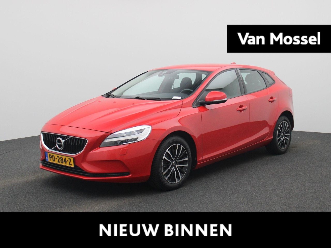 Volvo V40 - 1.5 T2 Nordic+ | Automaat | Stoelverwarming | Parkeersensoren | Trekhaak | - AutoWereld.nl