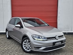 Volkswagen Golf - 1.0 TSI Comfortline | Carplay | Camera | Trekhaak